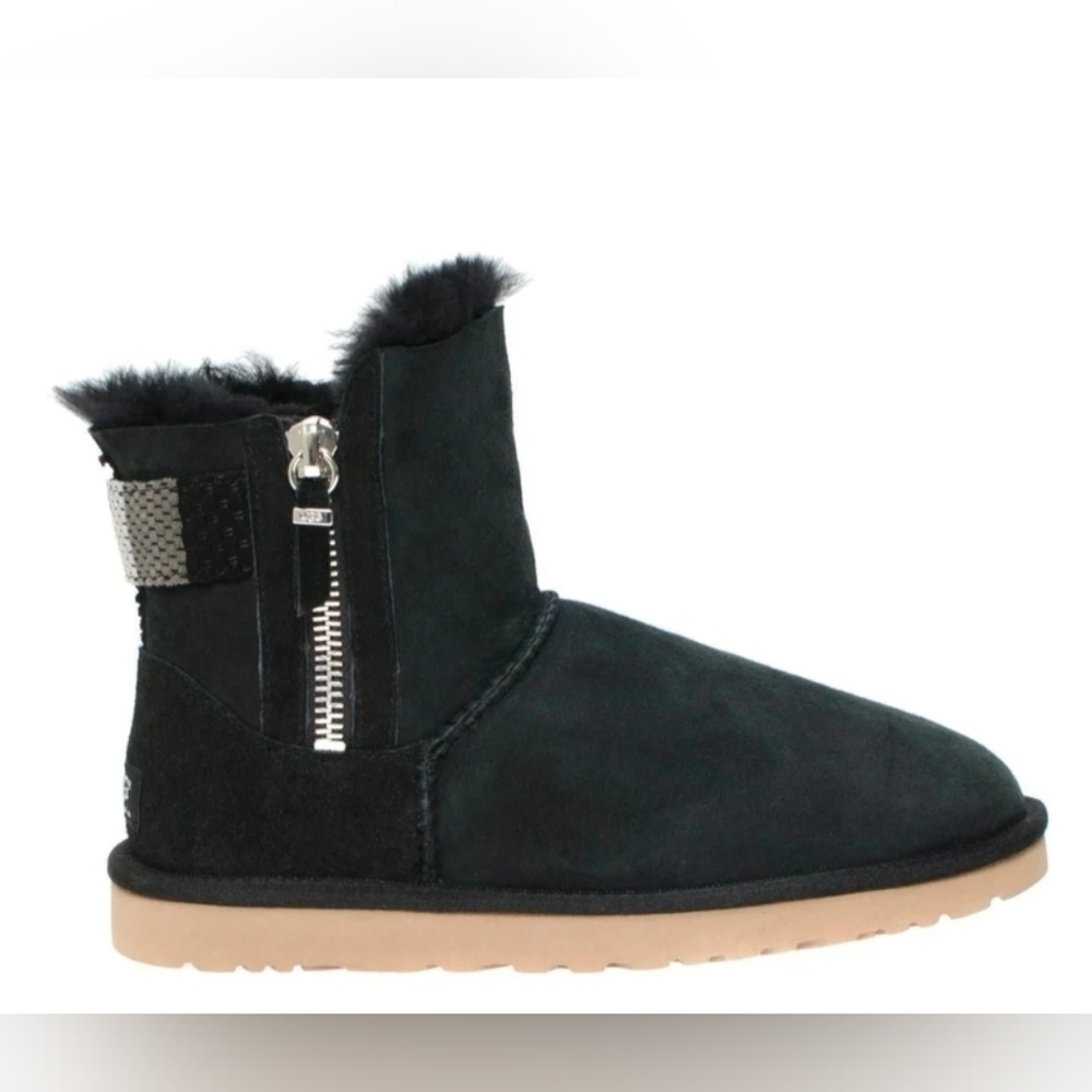 UGG Aztek Black Boots Size 8